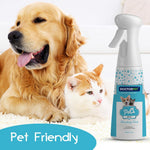 Golden Retriever and cat with Doctor Pet refreshing continuous spray mist